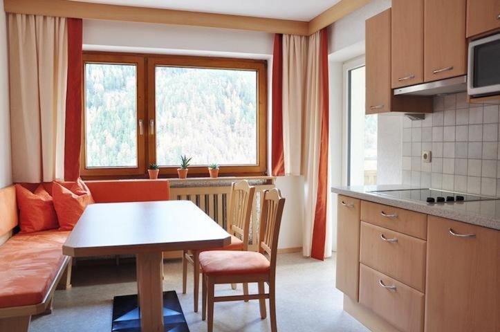 Haus Leo Apartment Solden Ngoại thất bức ảnh